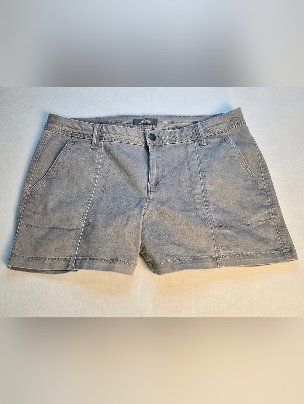 Natural Reflections Women's Gray Everyday Casual Classsic  Shorts
